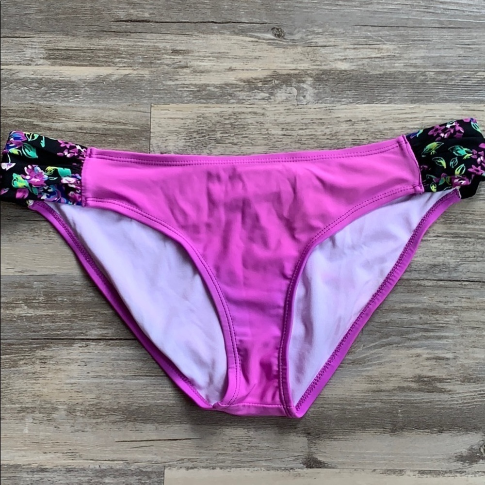Women's Delia’s Floral And Ruffle Triangle Bikini Swimsuit Large - Picture 8 of 12